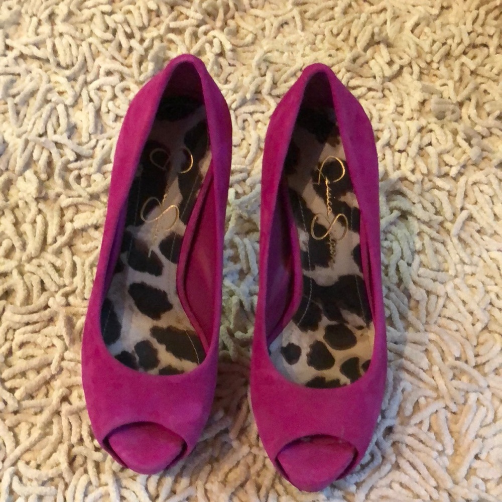 Jessica Simpson platform magenta peep toe 5.5